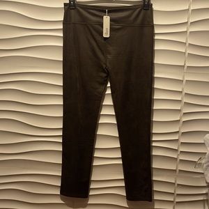 NWT glam soft leggings